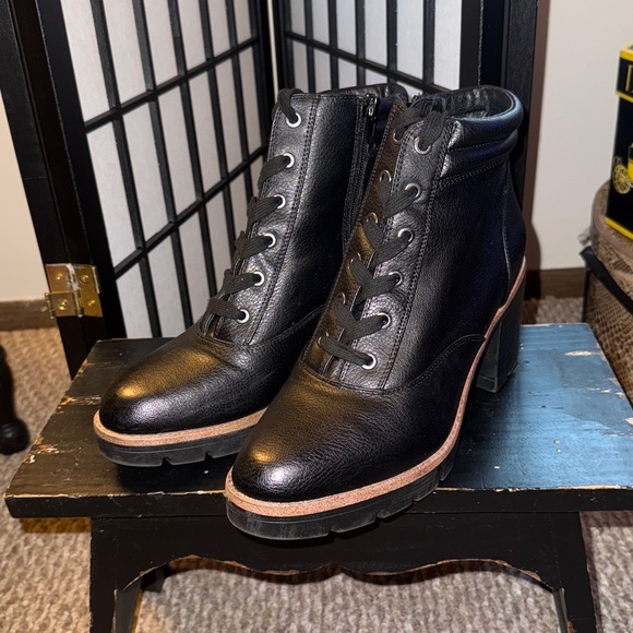 Naturalizer Black Lace Up Boots - Picture 2 of 6
